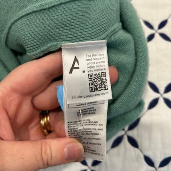 Allude Cardigan - Picture 11 of 12